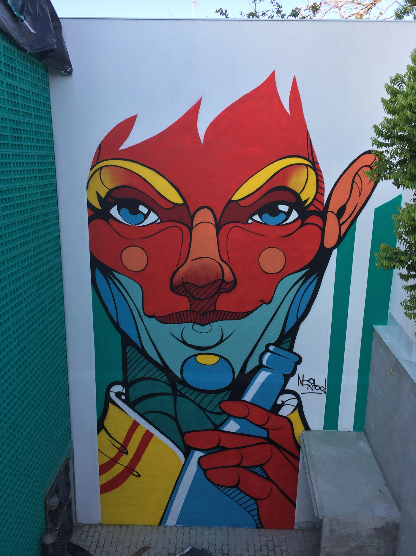 Graffiti Mural wall painting   bar woman face colors