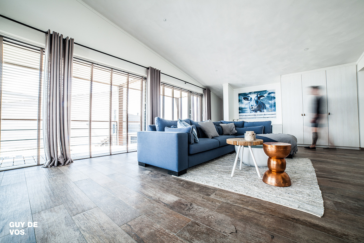 Beachhouse guydevos design interiordesign Interior interieur blue Villa interieurontwerp beach house puntwest Zeeland