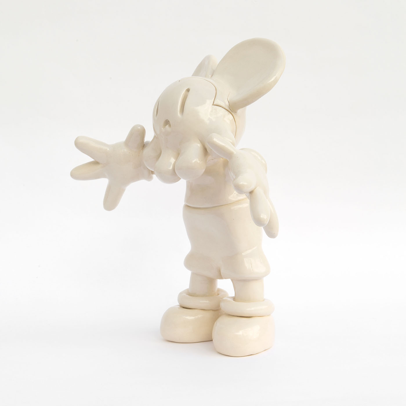 creepymouse mickeymouse disney arttoy toy sculpture