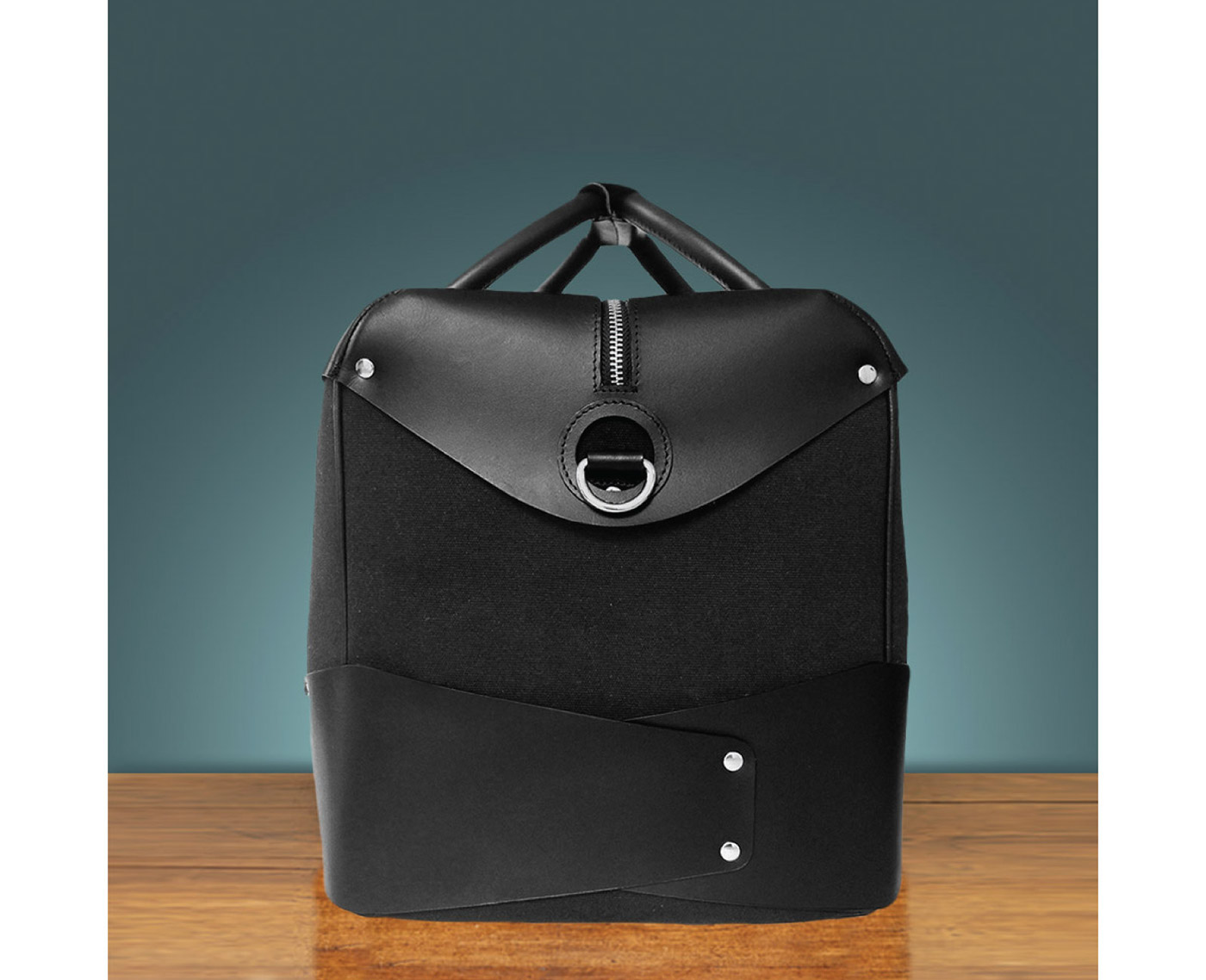 handcrafted leather duffle bag lifestyle Fashion  minimal classy Retro 60s fashion black