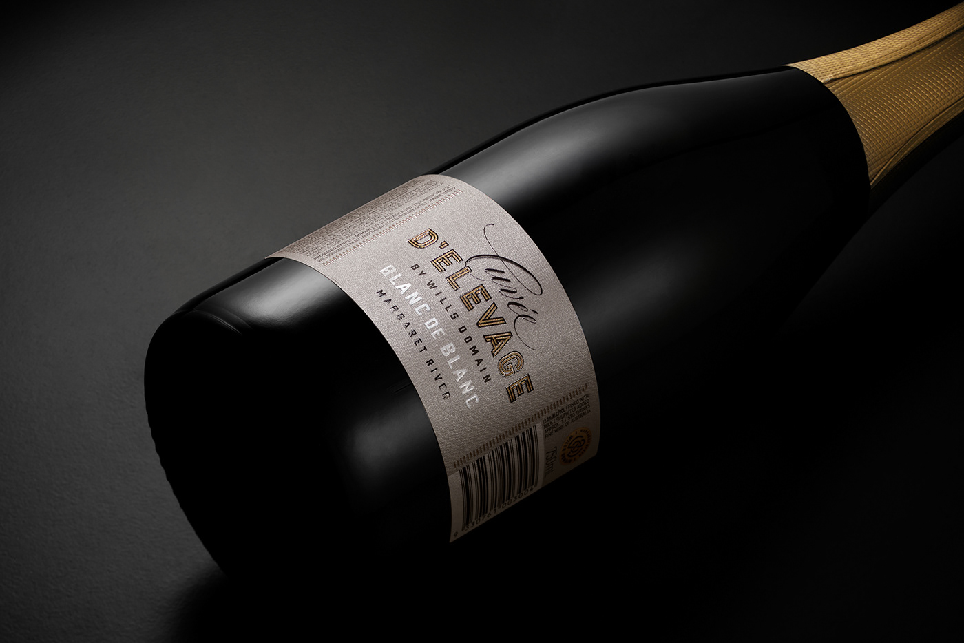 wills domain eightfold sparkling label design wine label harcus design Harcus Packaging australian wine