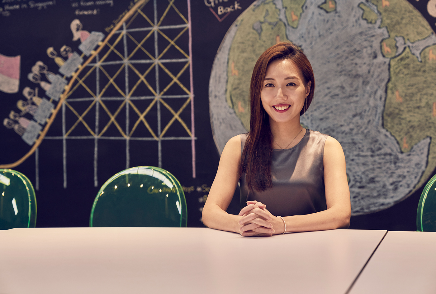 asia singapore female woman women Lady portraits businesswoman entrepreneurs Office