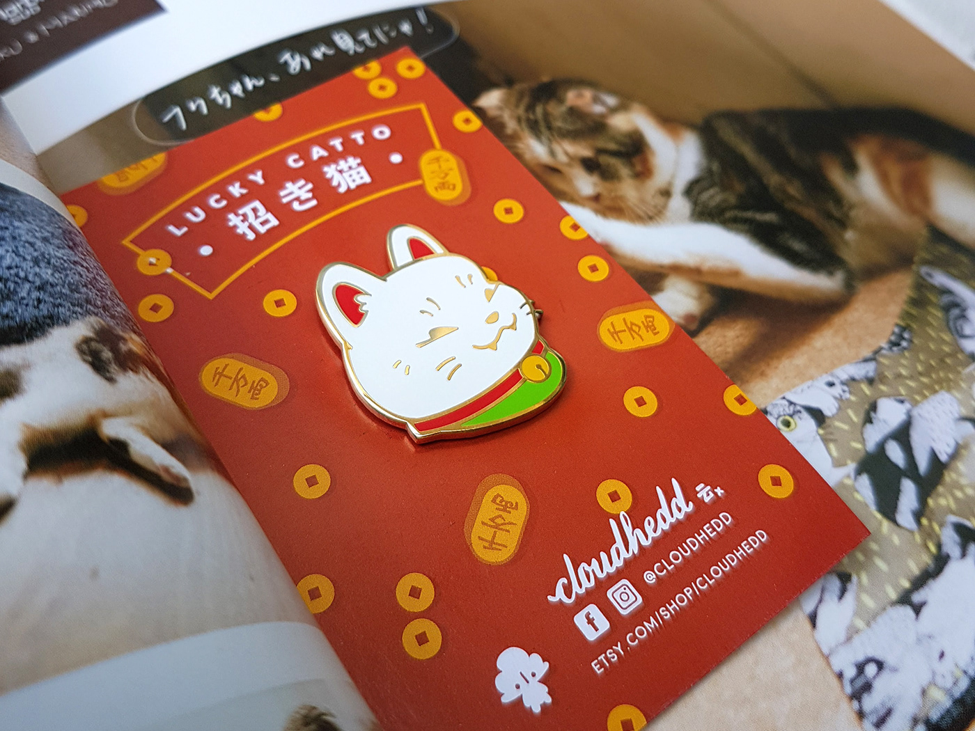 lucky cat manekineko Cat cute pin japanese chinese culture gold lucky