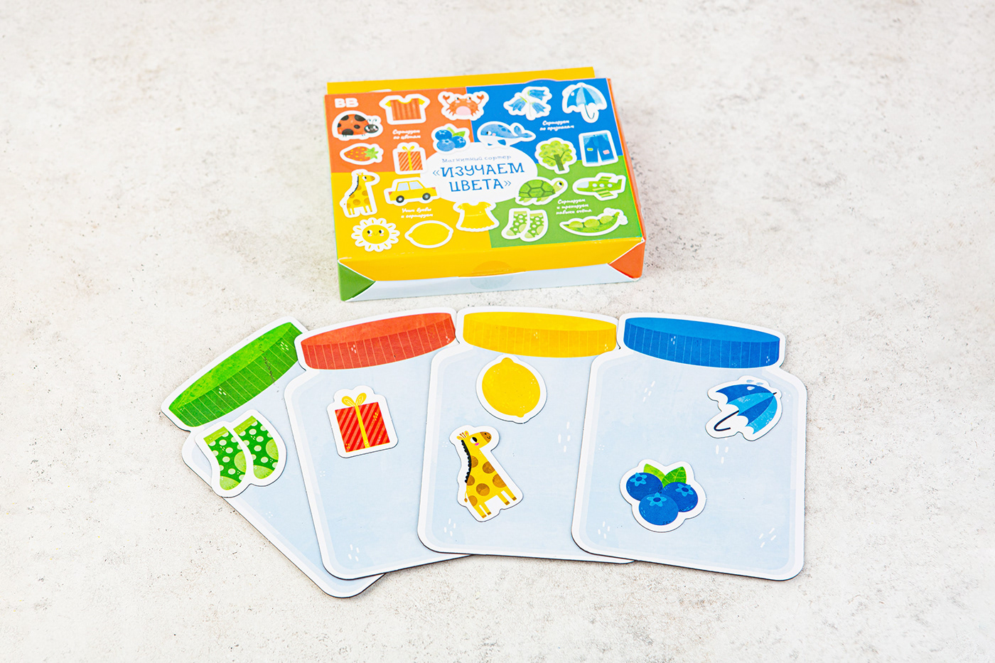 I came up with illustrations and packaging design for the Color Sorter. The set includes 4 magnetic 