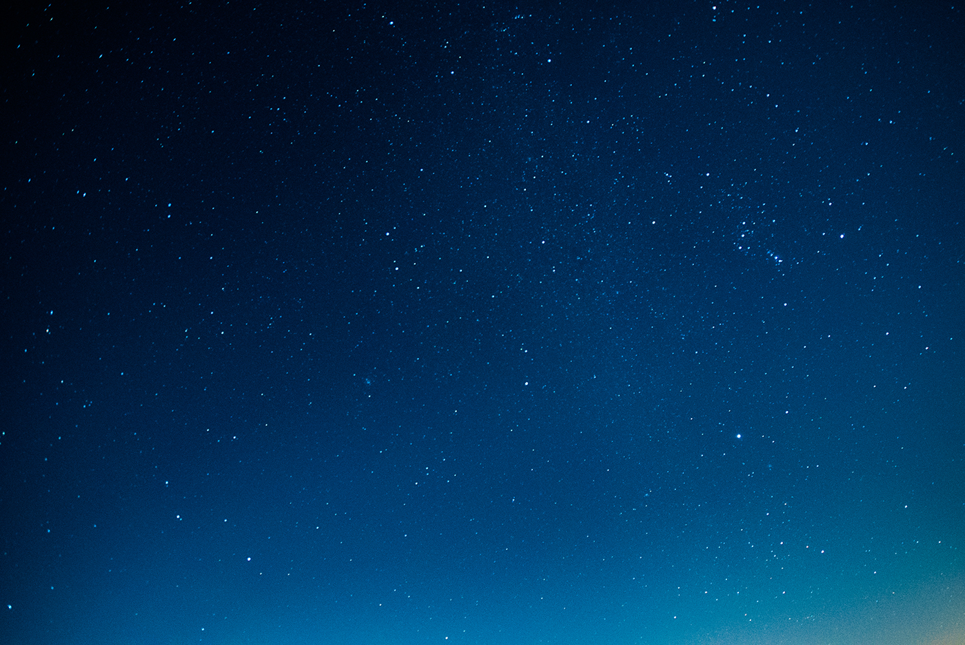 Adobe Portfolio night stars 7s long Exposure blue mountain