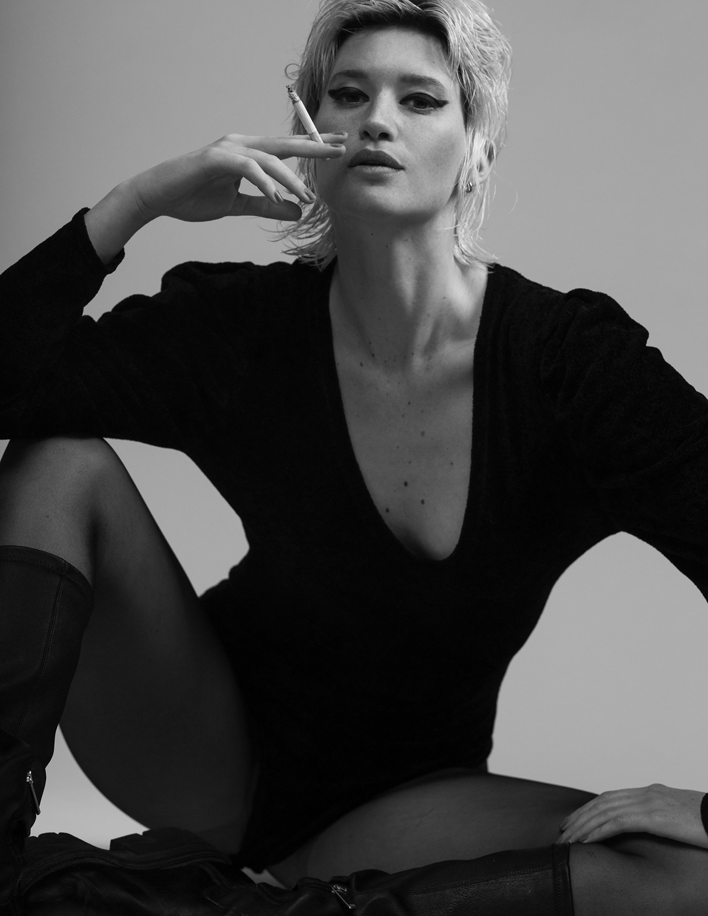barcelona Black or White editorial Fashion  makeup malvie model photosession Style