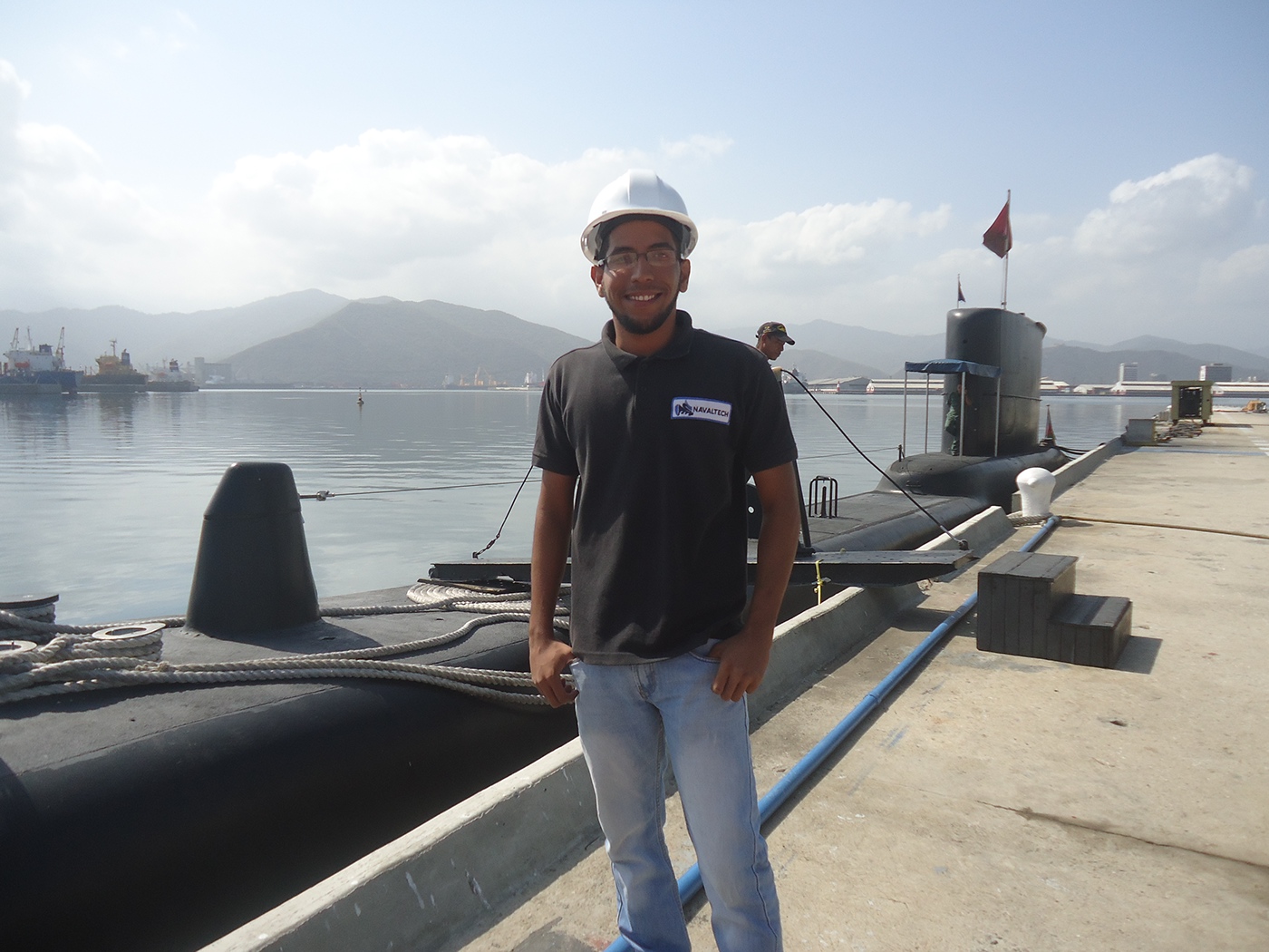 ingeniería proyecto submarino electricidad OBRA obreros