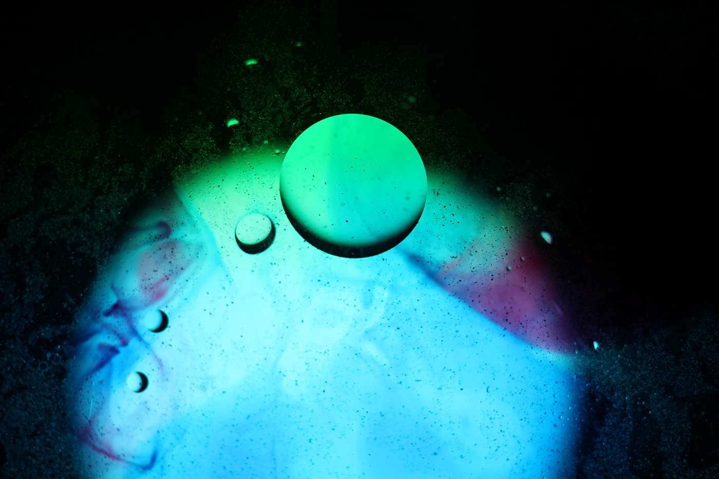 be-in light show Photography  trippy psychedelic Colourful  Water Painting Liquid bubbles circles