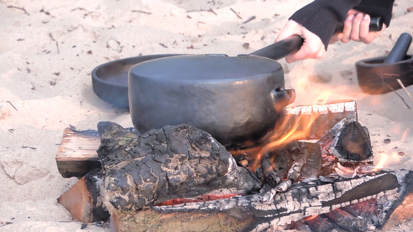 Coffee making design ceramics  Cast Iron clay fire Pan kettle ethiopia
