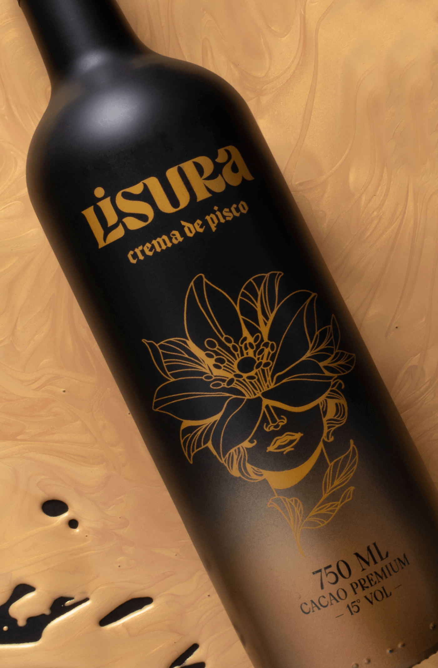 bottle Packaging brand identity peru ILLUSTRATION  drink logo elegant luxury gold