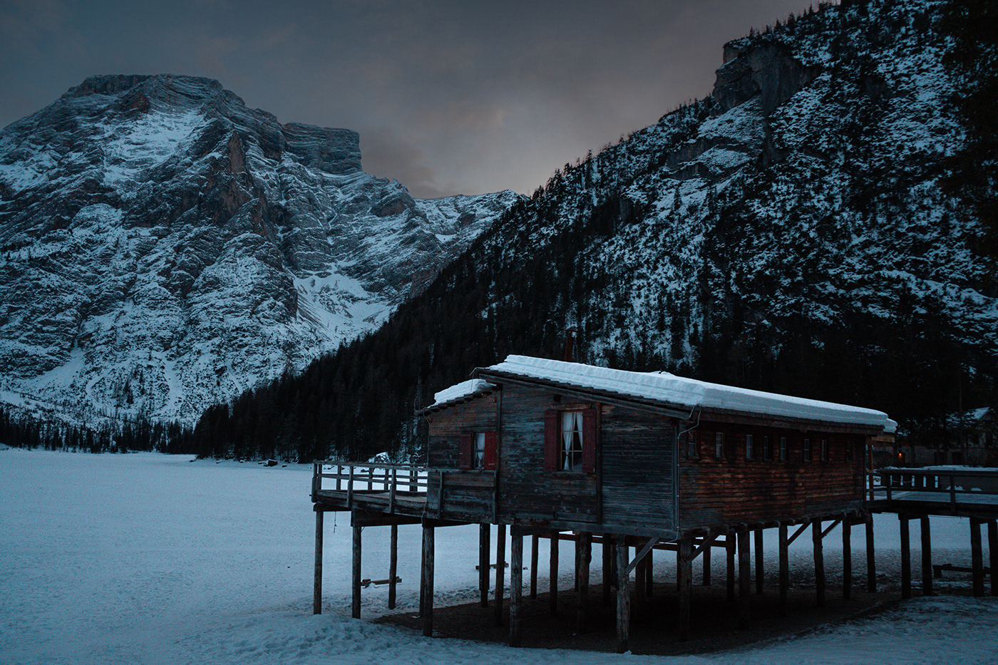 frozen Italy lake Landscape lightroom mountain Nature Photography  sonyalpha winter
