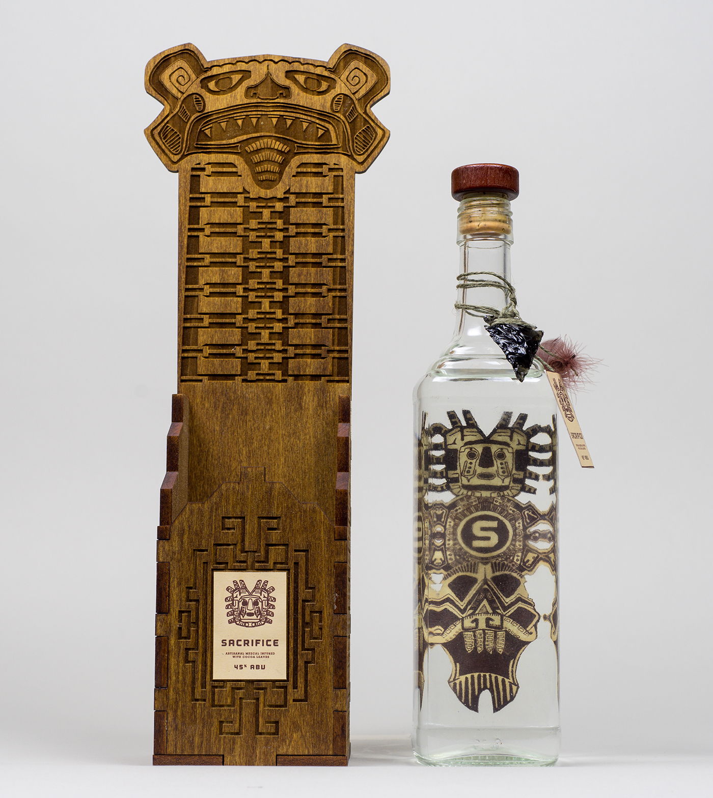 Packaging liquor pattern wood design