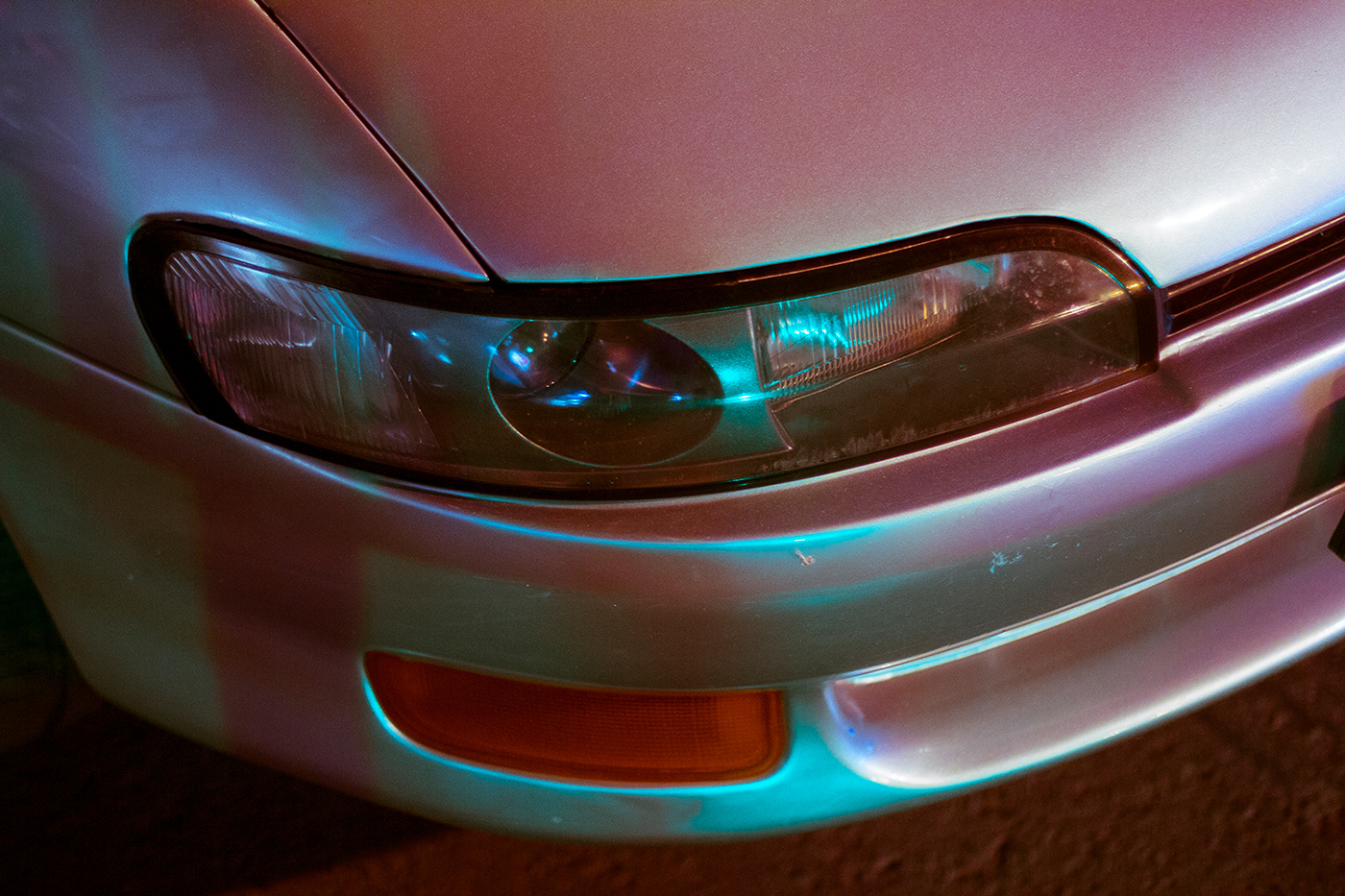 car night glow drops neon colorful smooth lights acid glass