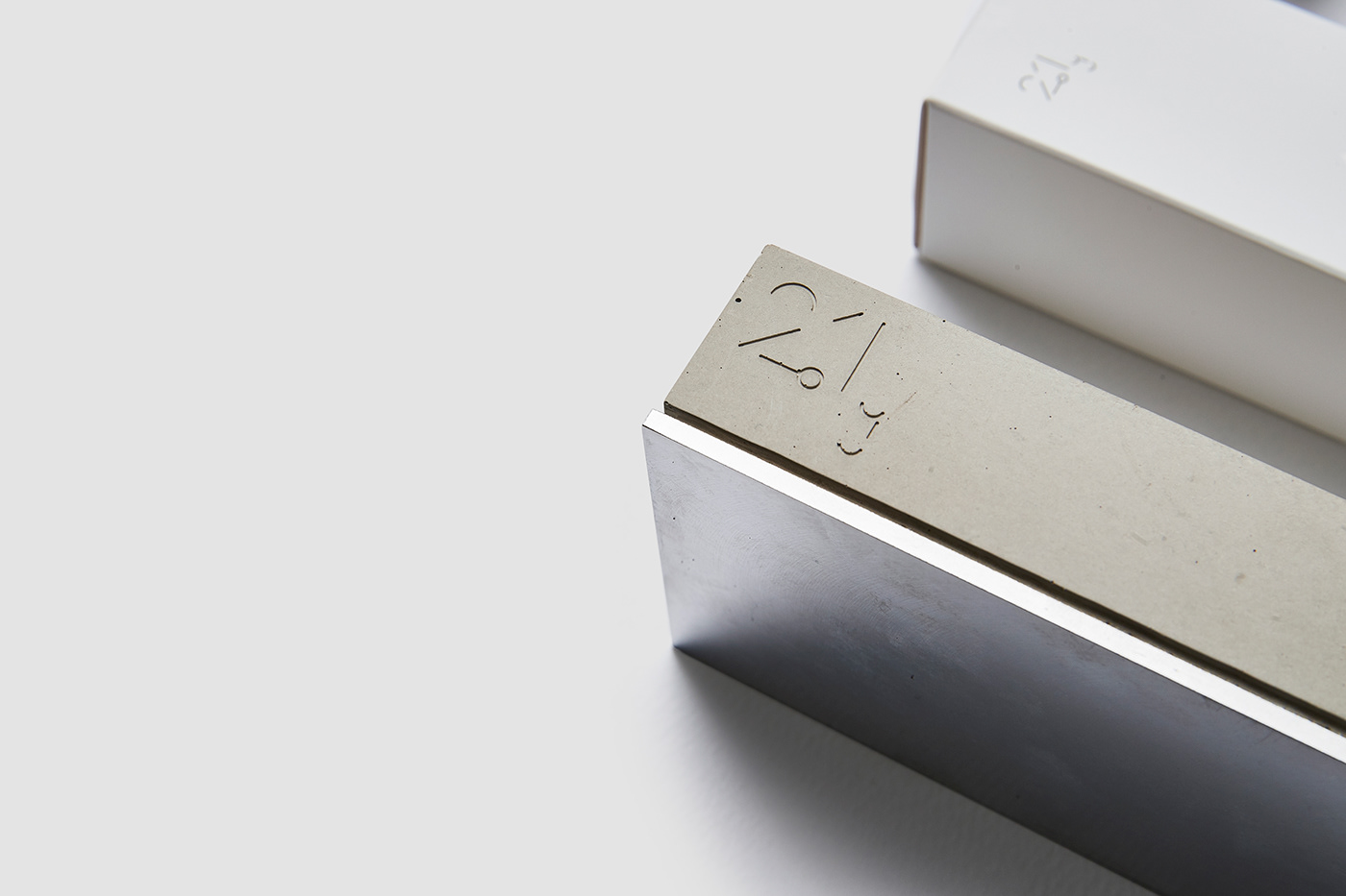 adobeawards branding Cosmetic dooooo graphic brandidentity Packaging graphic design c4d ILLUSTRATION