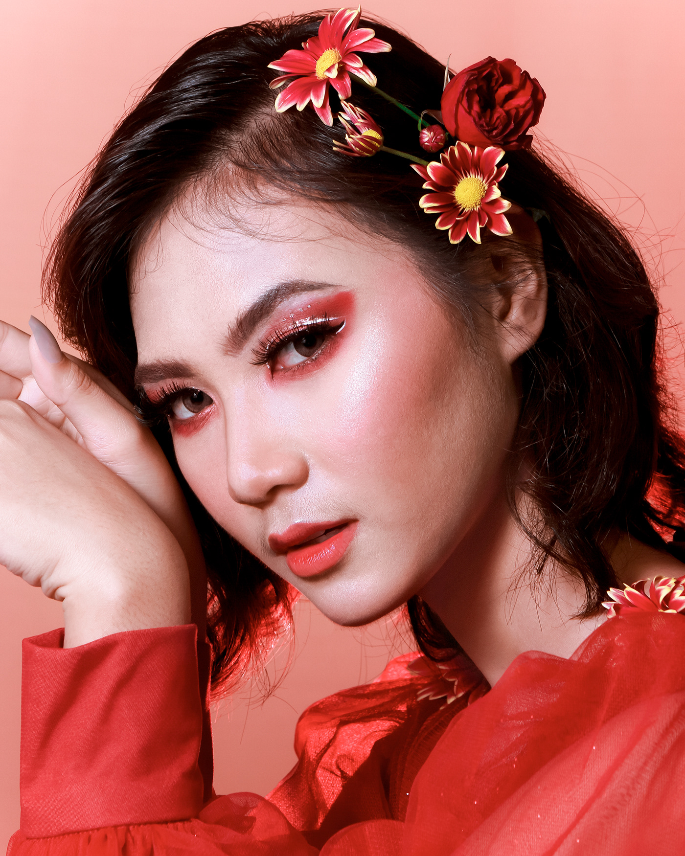 photoshoot portrait model beauty editorial retouch makeup woman