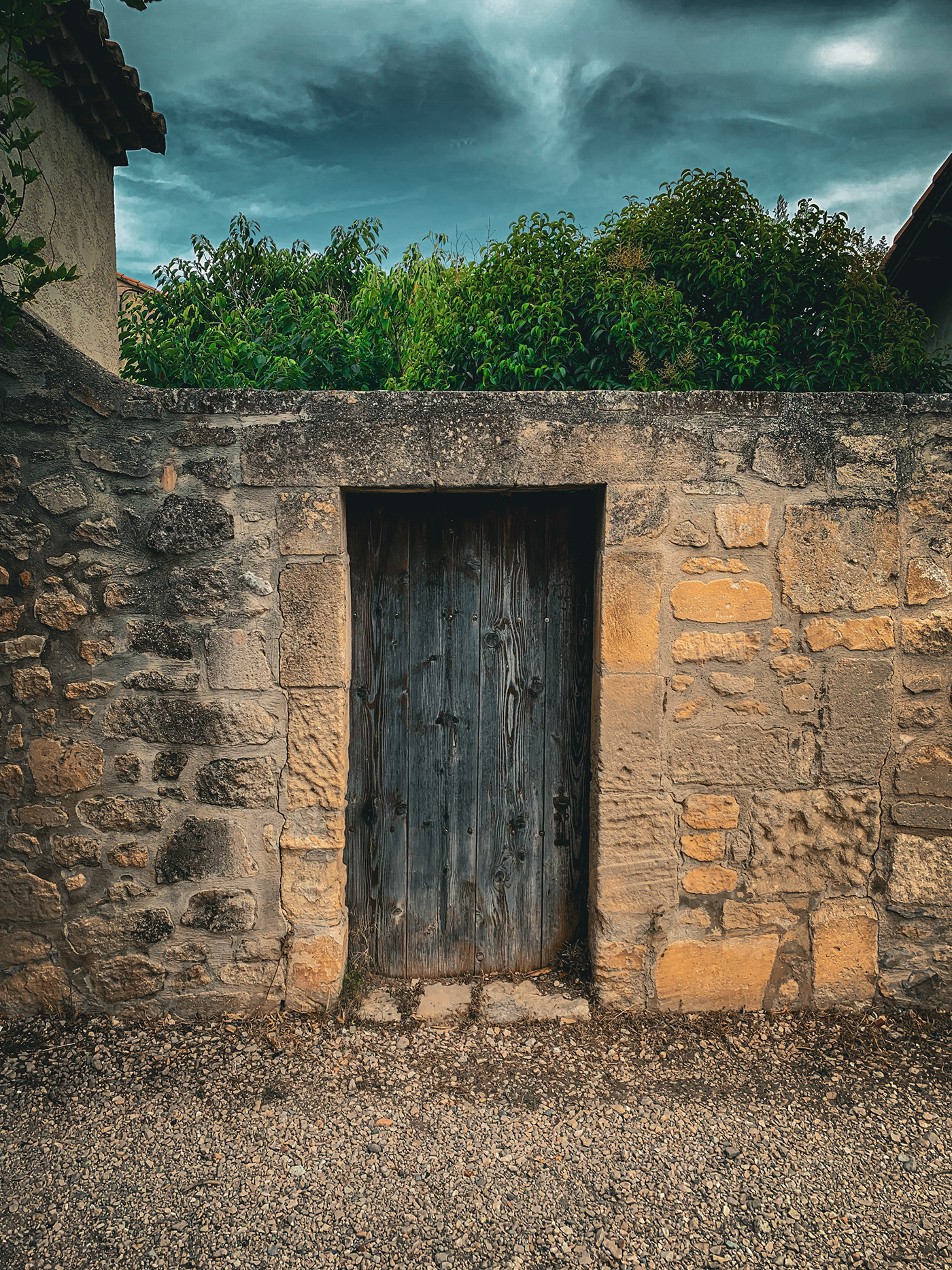 Petite porte en Provence