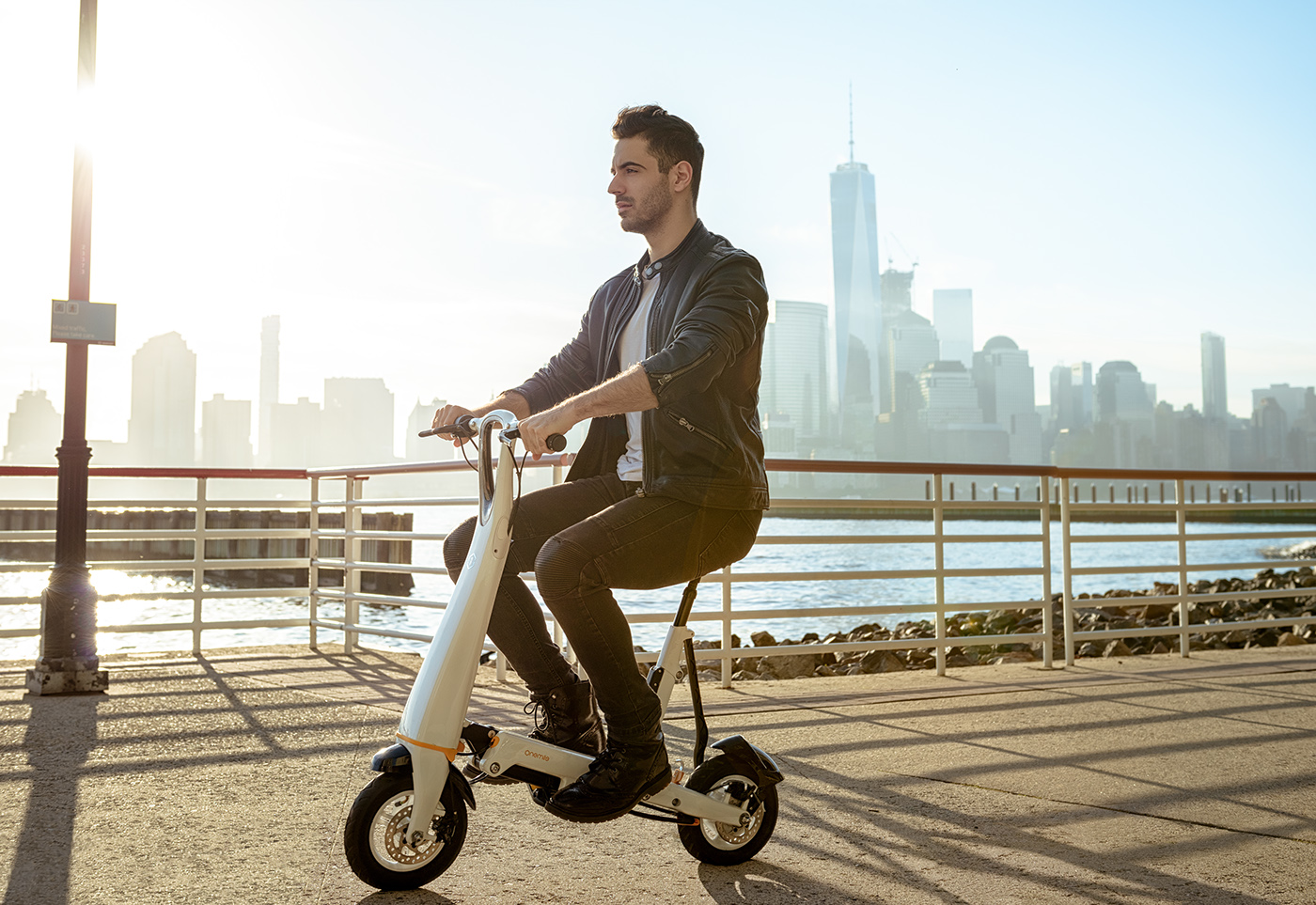 Smart Bike advertisement Technology future lifestyle ride Citylife small bycicle