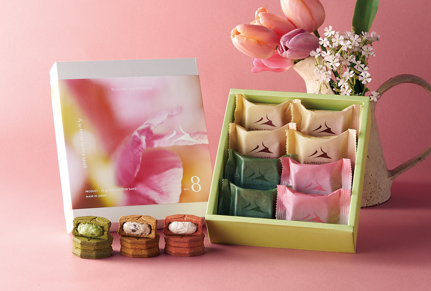 graphic design  Greentea japanese mothers day packaging design Photography  press butter sand Sweets ArtDirection sakura