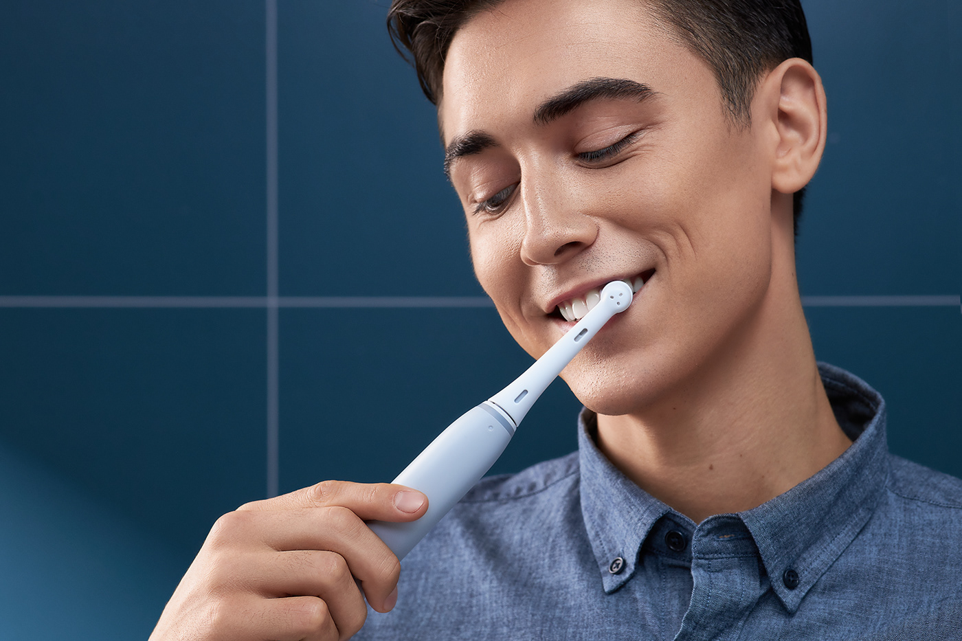 ads Advertising  campaign oral b Photography  product Product Photography toothbrush