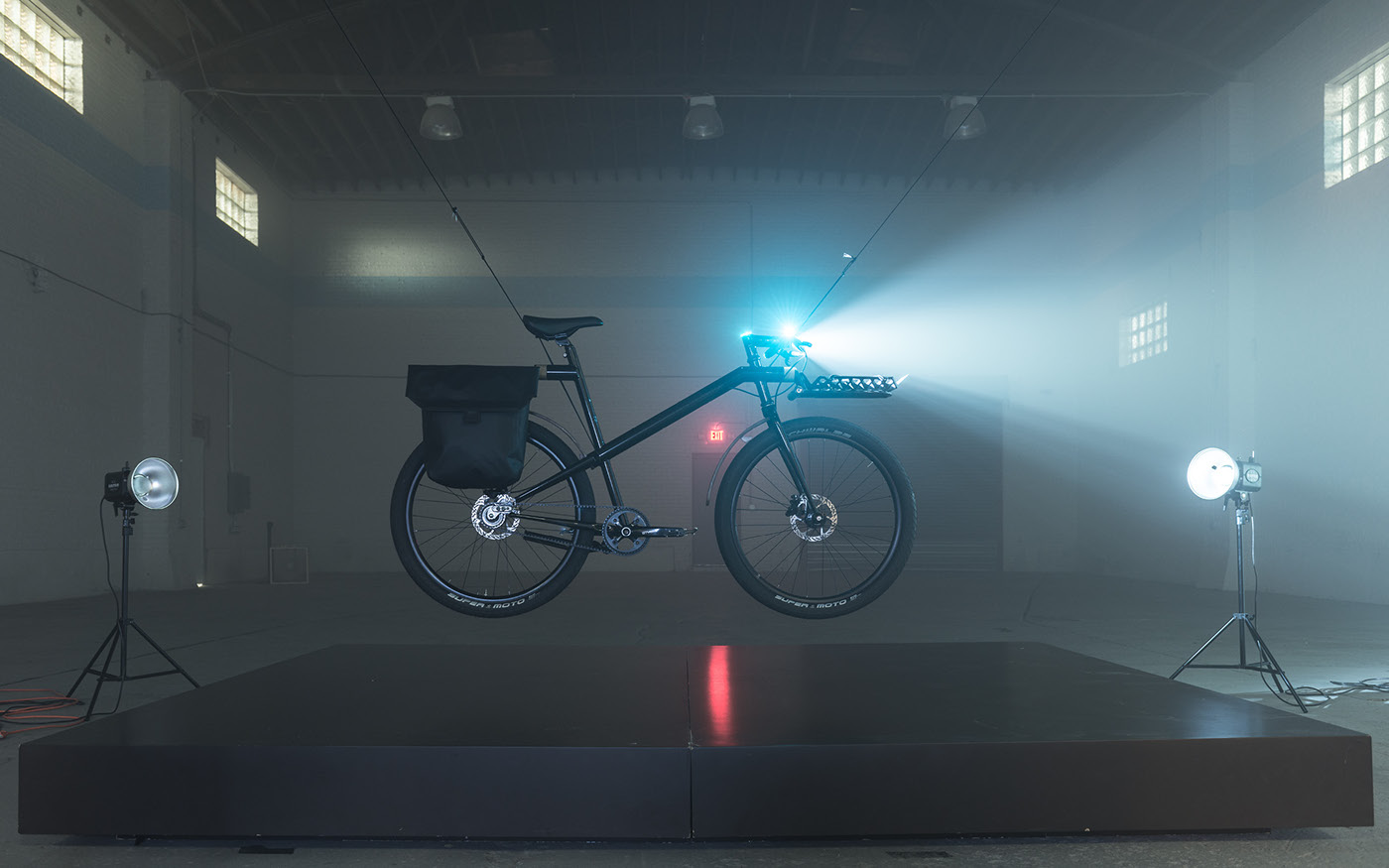 mnml Blackline Bike Oregon Manifest photoshoot fog retouch Bicycle minimal chicago app iPad Website Web UI
