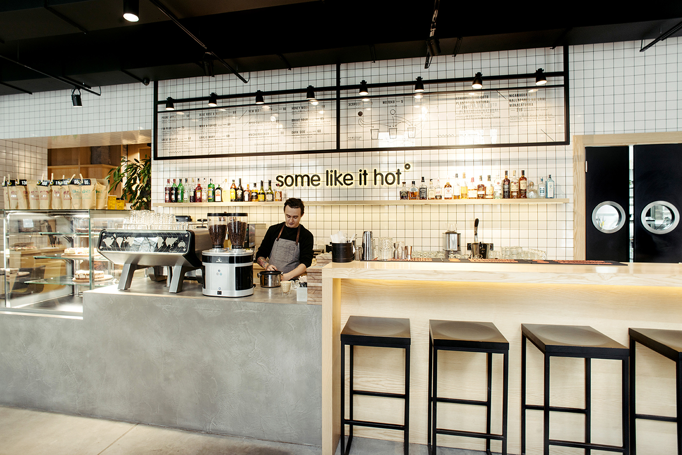 кофейня бар дизайн интерьера логотип фирменный стиль архитектура canapeagency