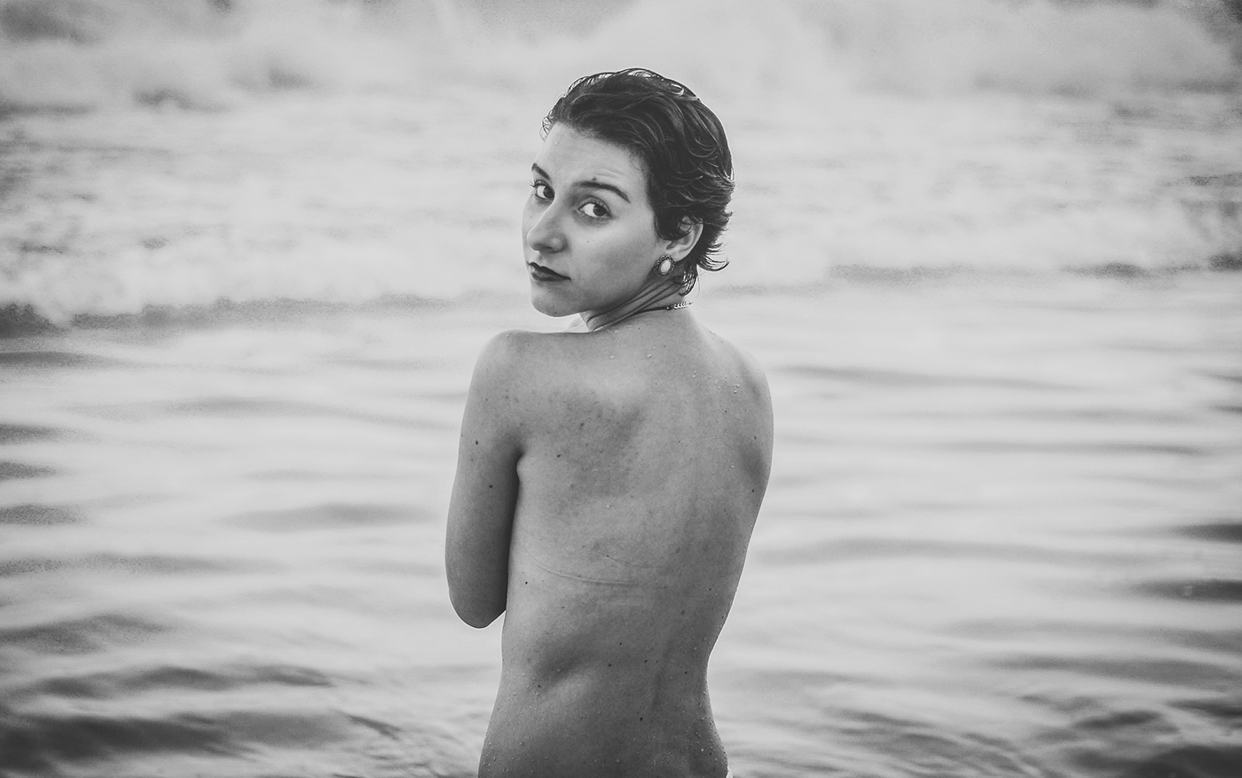simple Nikon 50mm pb woman serenity Photography  artistic blackandwhite sea