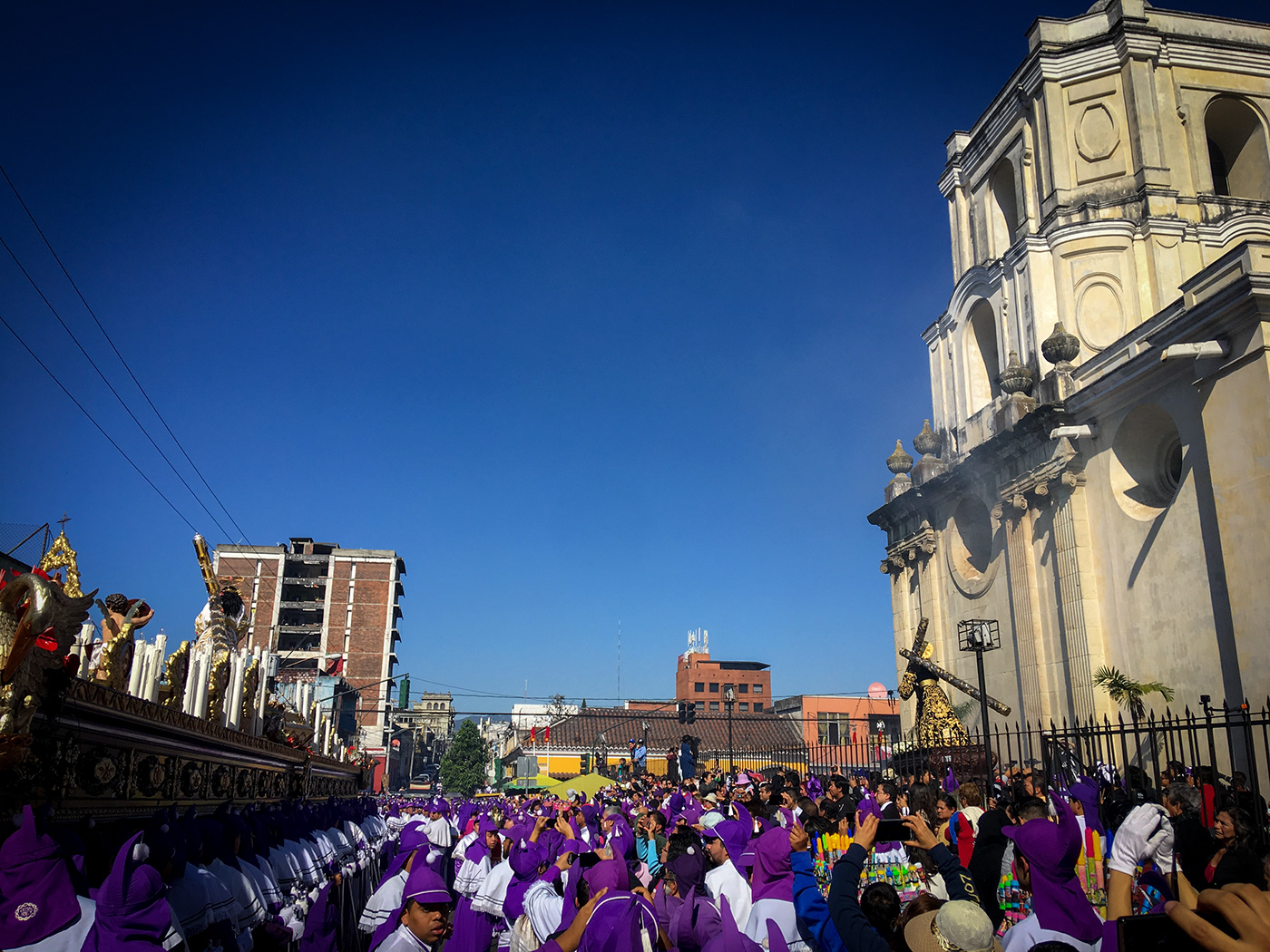 Centenario consagracion cristo rey #candelariacristo rey Procesion Guatemala alfombras cucuruchos jesus candelaria