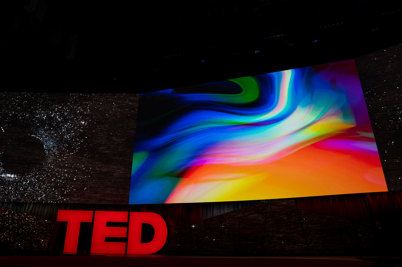 chroma chromatic light glass installation video art projection gradient color