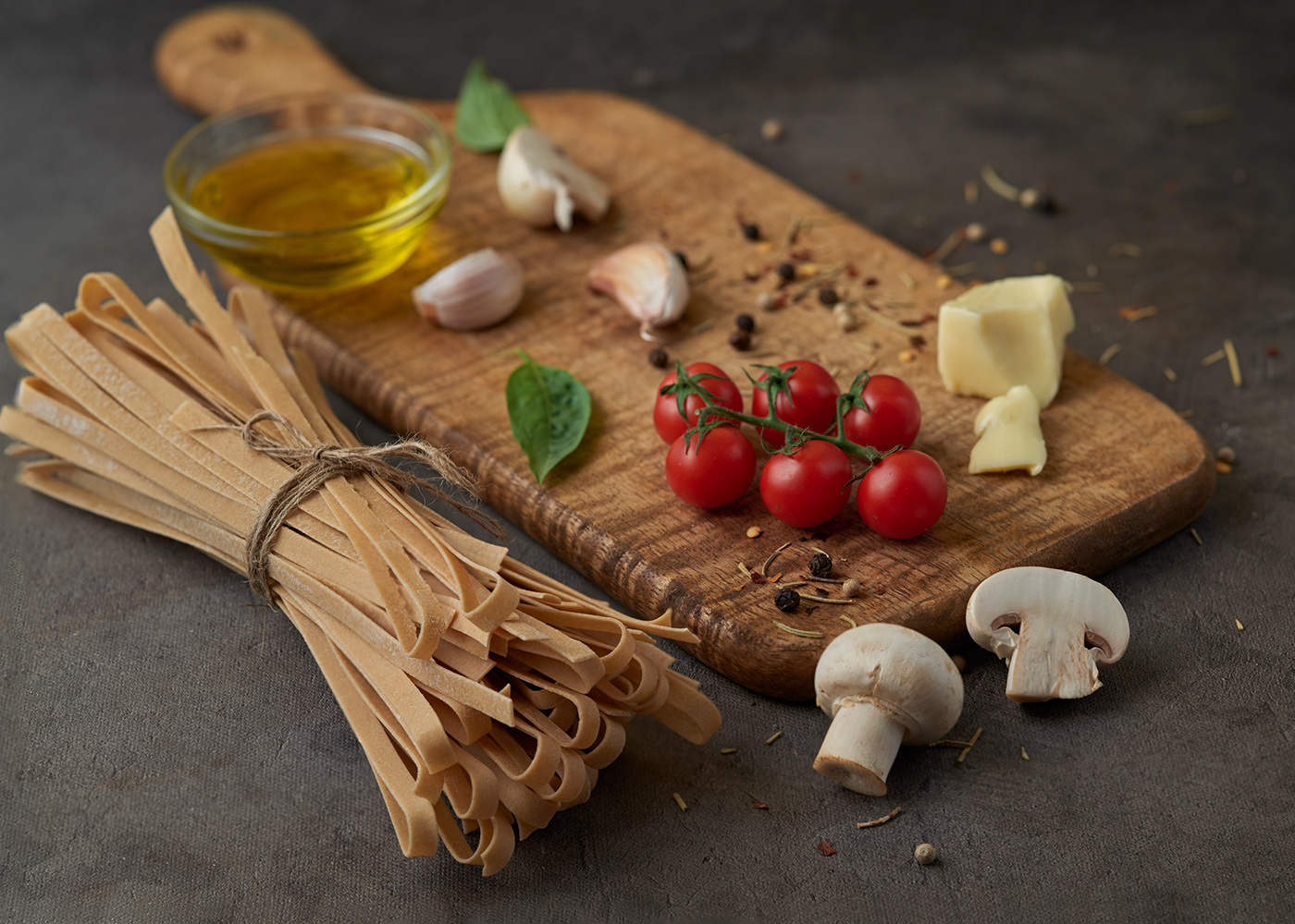 fettucine foodphotography foodstyling IndianFoodStylist italian marinara Pasta rawpasta sauce spaghetti