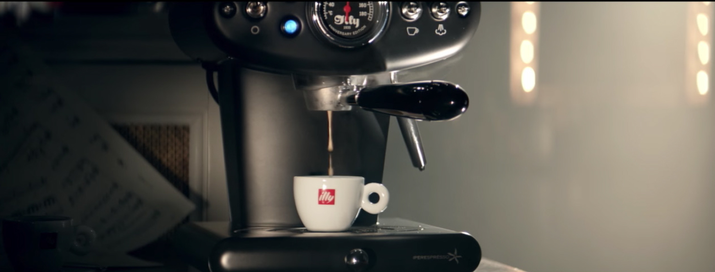 illy ADV Spot Bocelli commercial Coffee print blend caffe