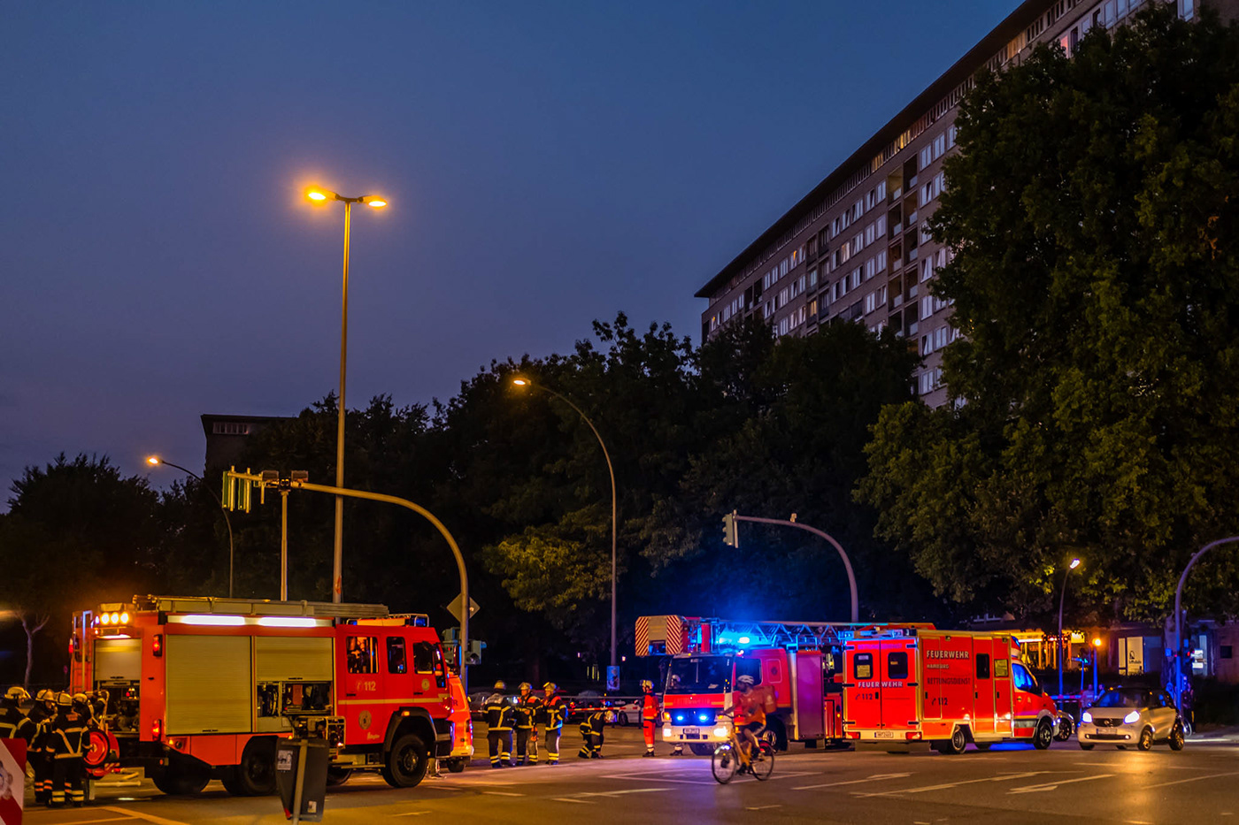polizei lka LANDESKRIMINALAMT hamburg Grindelberg Feuerwehr Verdächtiger Gegenstand Entschärfer Staatsschutzabteilung