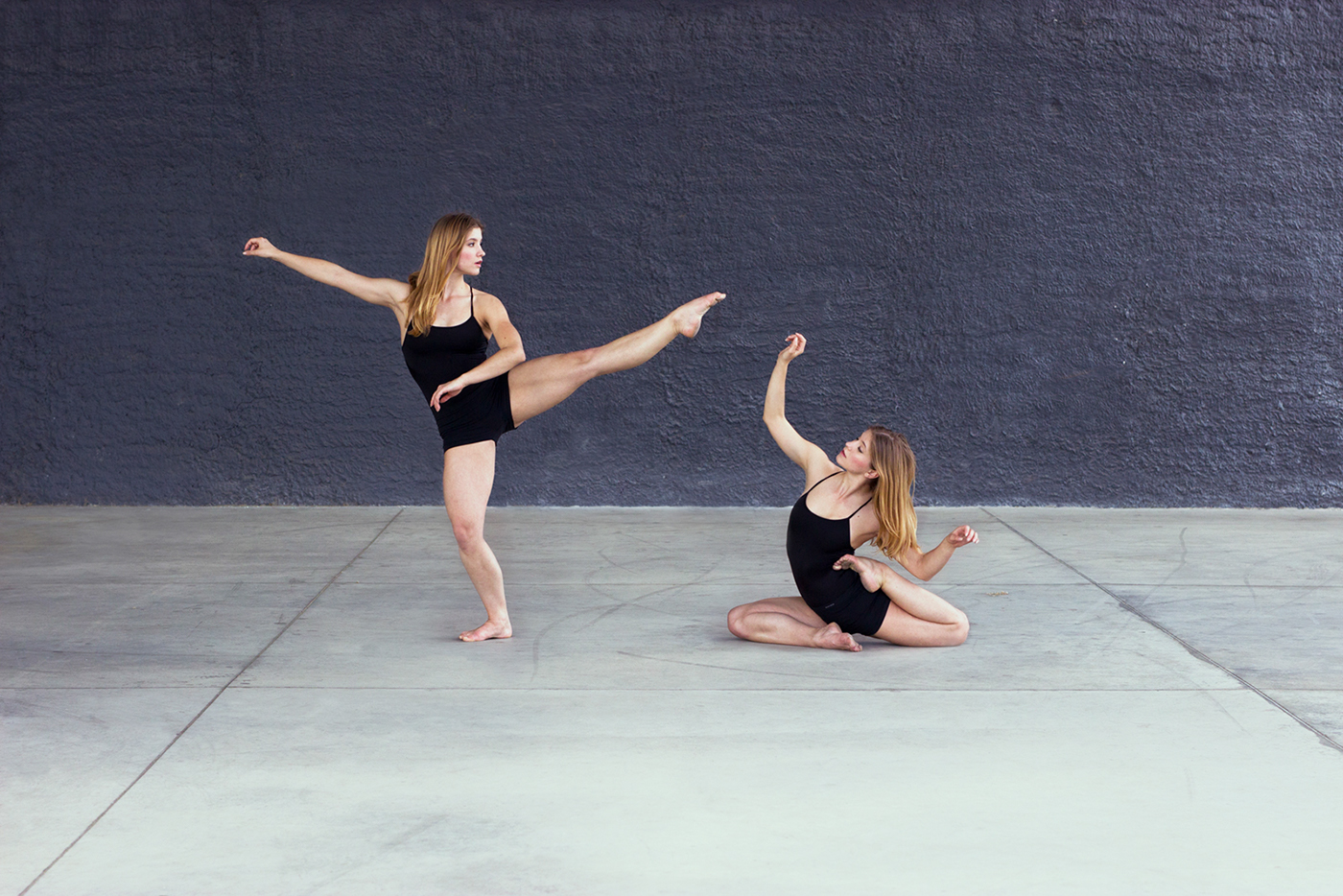 DANCE   modeling conceptual portrait body movement conceptual photography digital photography 