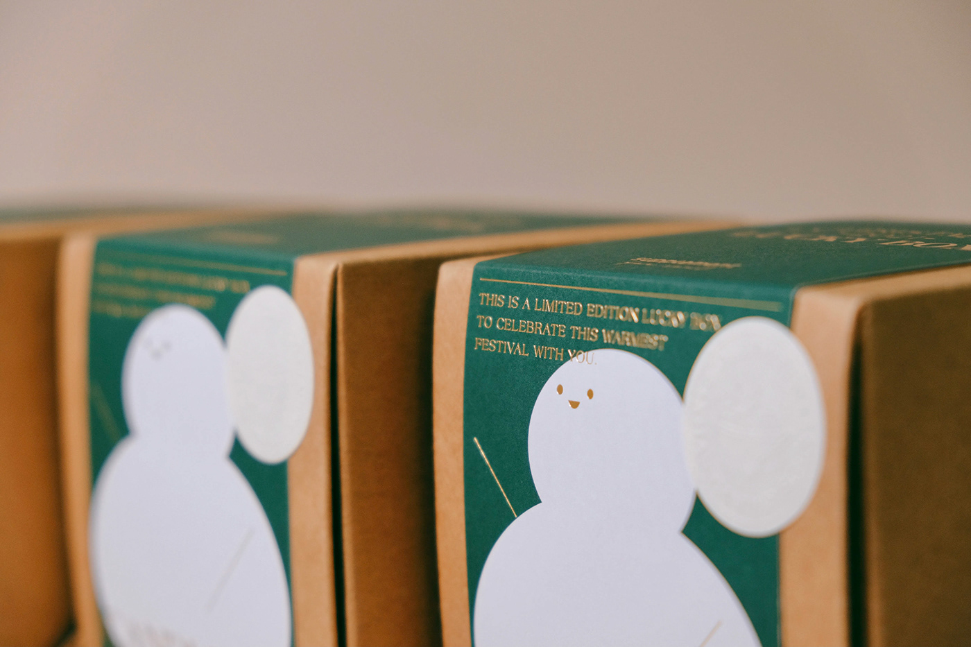 box set Christmas festive gift box graphic hongkong Packaging snowman winter xmas