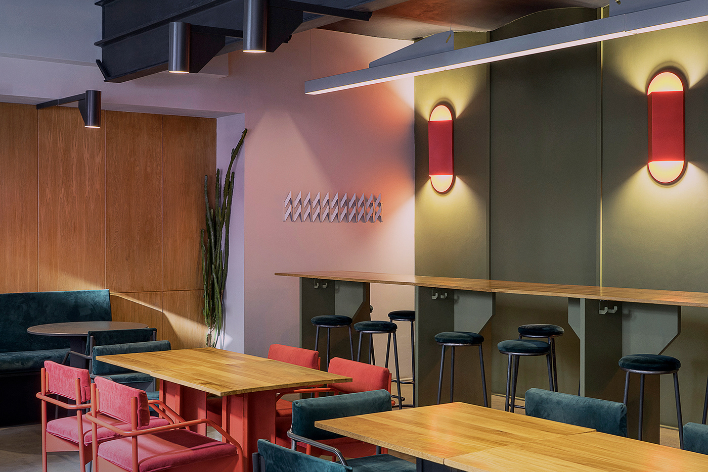 interior design  pizzeria furniture industrial design  lighting facultative works