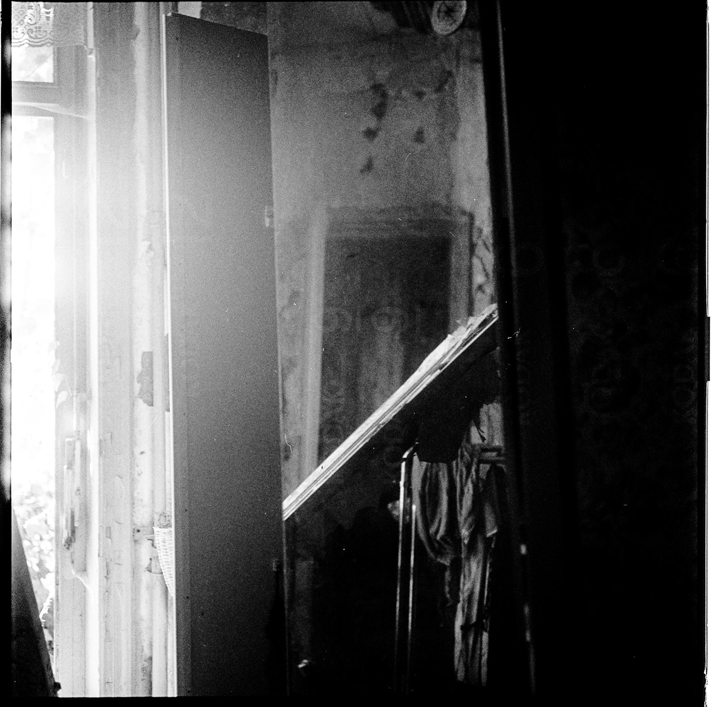abandoned analog architektur black and white bnw film photography fotografie mood Photography  rolleiflex