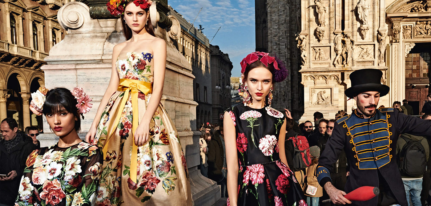 fashionillustration painting   digitalpainting seungwonhong Dolce & Gabbana milan luxury muse flower Fashion 