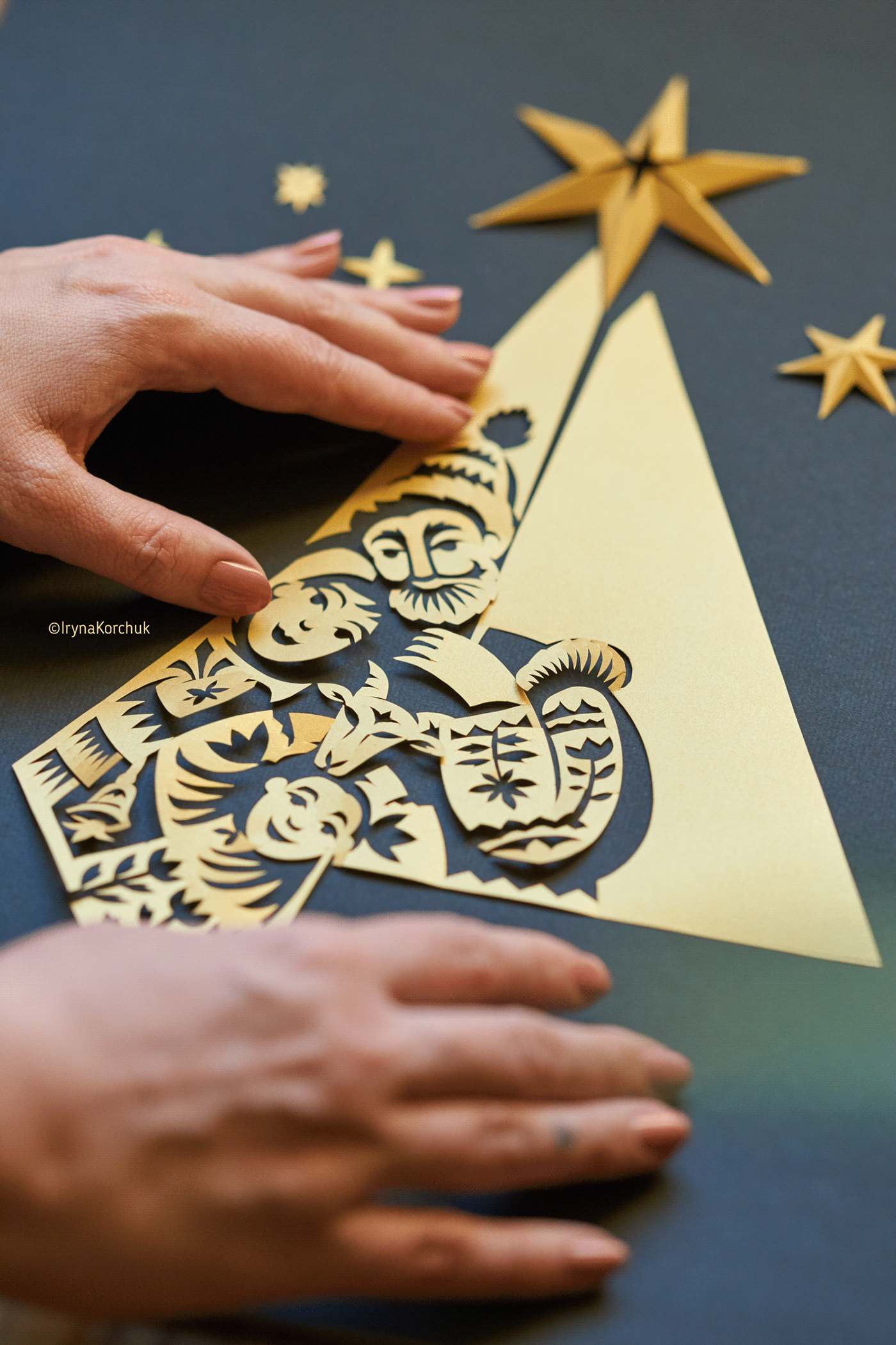 Christmas ILLUSTRATION  Paper Illustration papercraft paper art papercut handmade craft paper papercutting