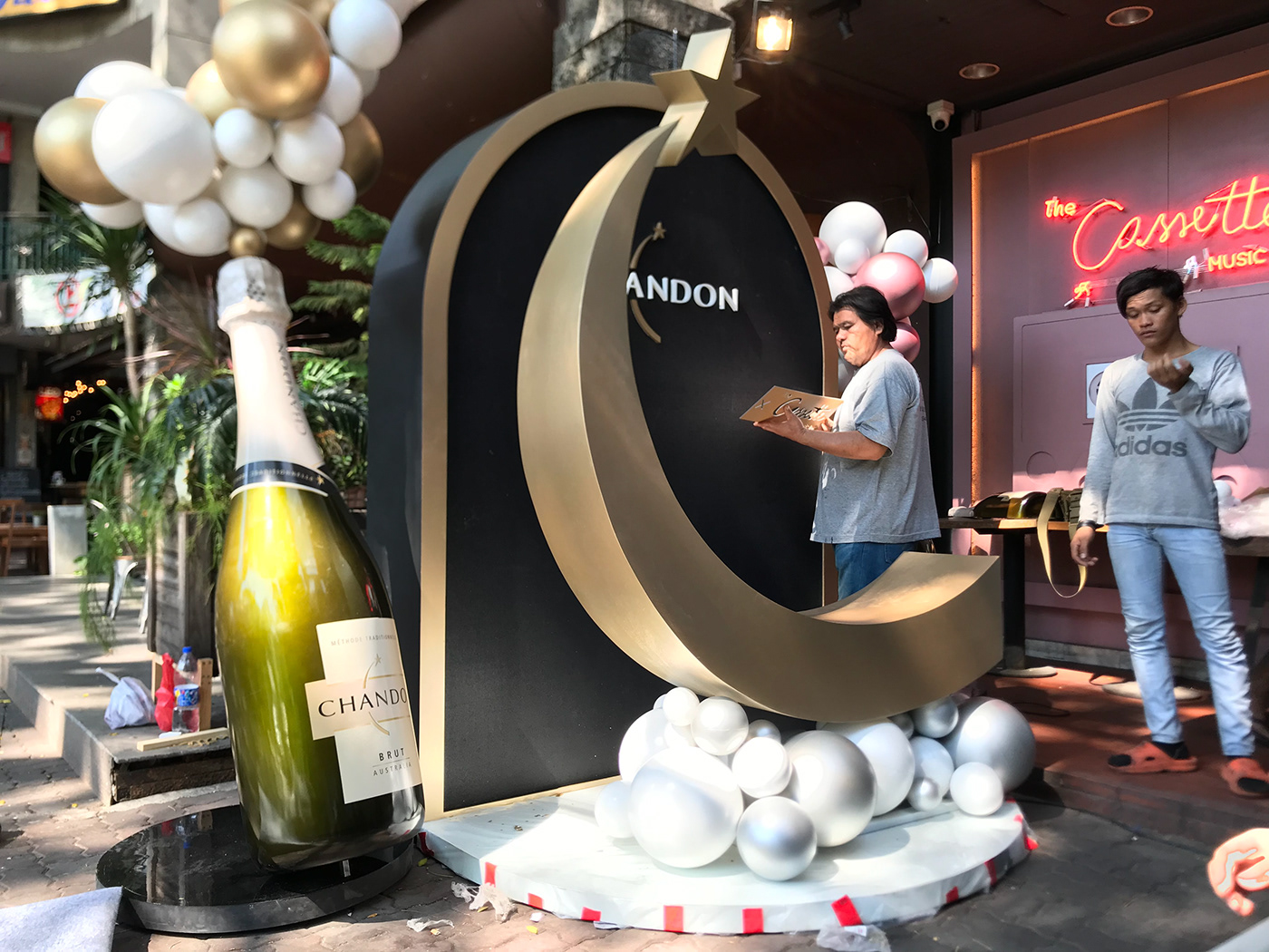 3D 3dmax booth Event Render vray backdrop balloon bottle chandon moon Photo Corner