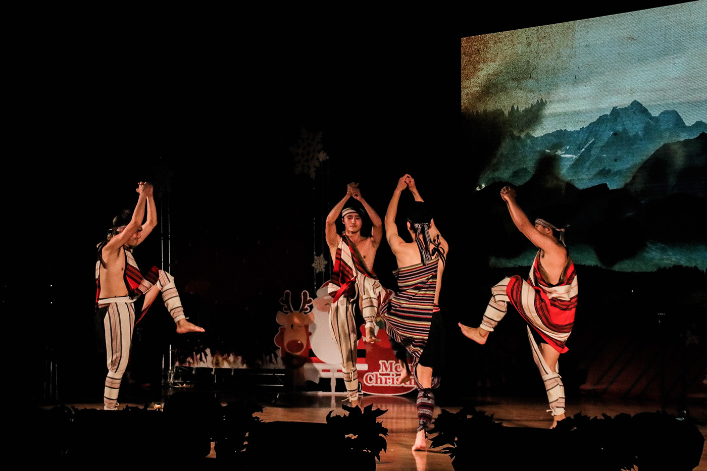 aboriginal dancing Performance Stage taipei taiwan taiwanese traditional