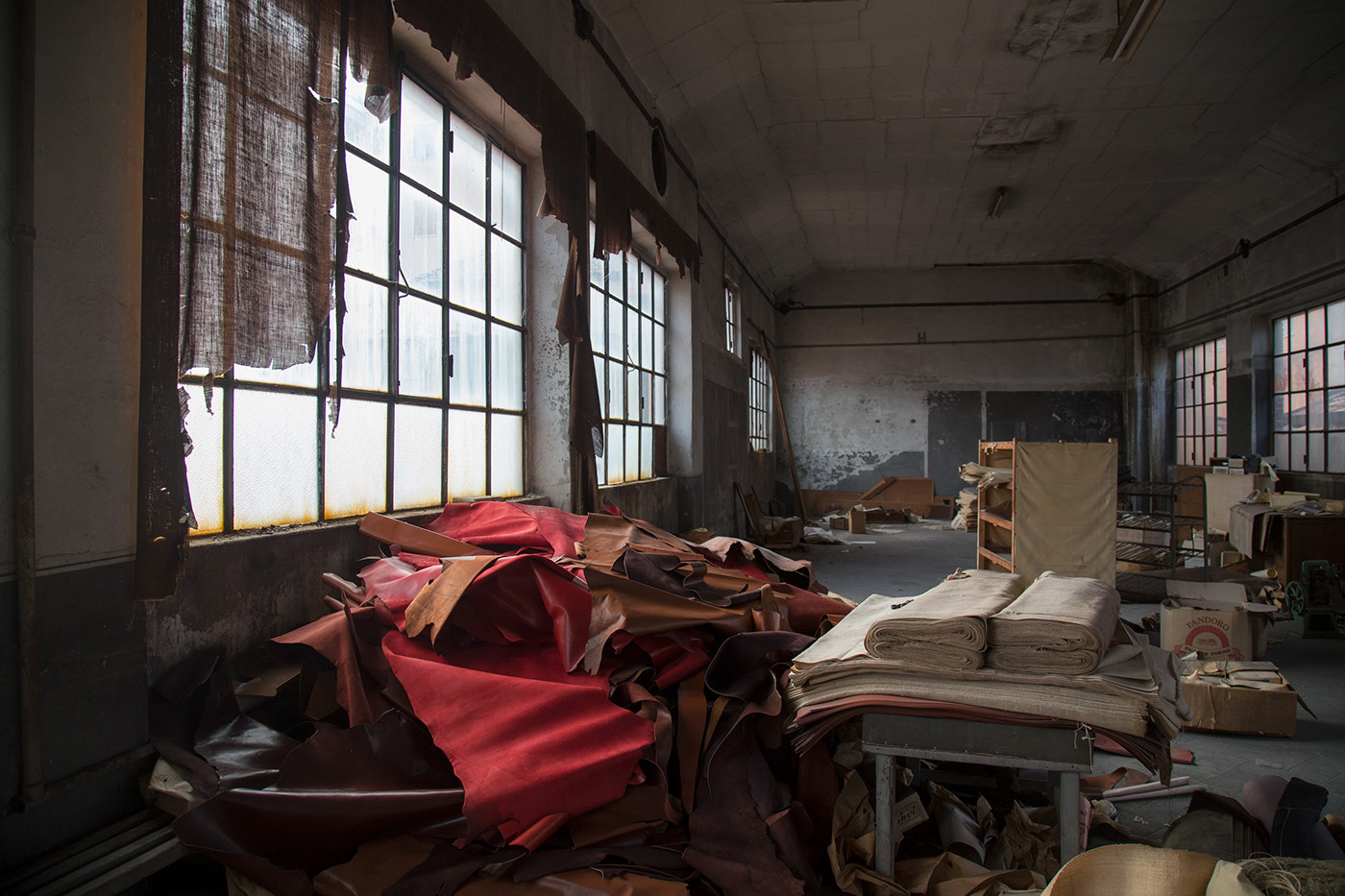 Photoreportage shoes factory closed abandoned activity dismissed place shoes Work 