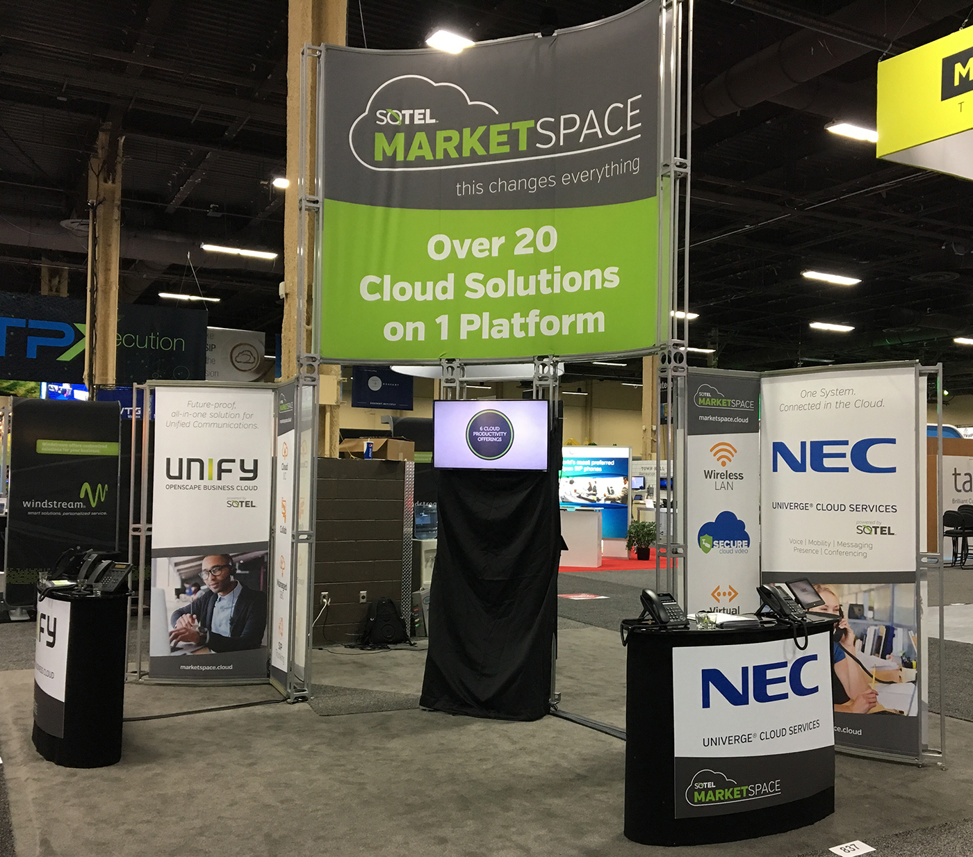 Trade Show Las Vegas Unified Communications NEC Samsung unify adtran Wireless Lan cloud exhibit