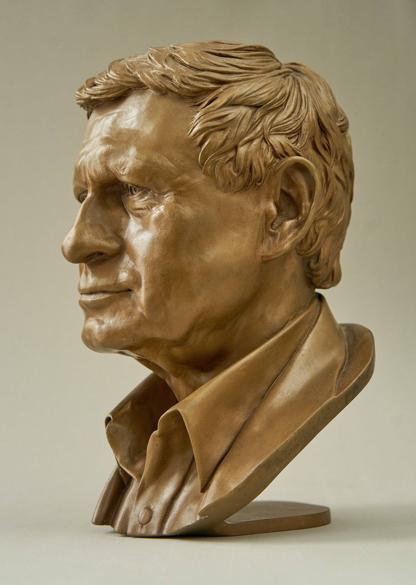 sculpture Piotr Lesniak portrait Leszek Balcerowicz