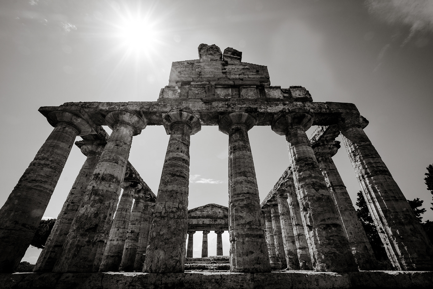 Paestum salerno archeologia COLONNA Capitello tempio magnagrecia Romani Campania fujifilm