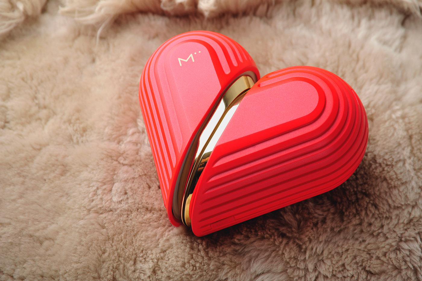 Adobe Portfolio heart BEAT heartbeat speaker Audio device bluetooh sound Love gift chinese design Mexican Design MUAH couple red