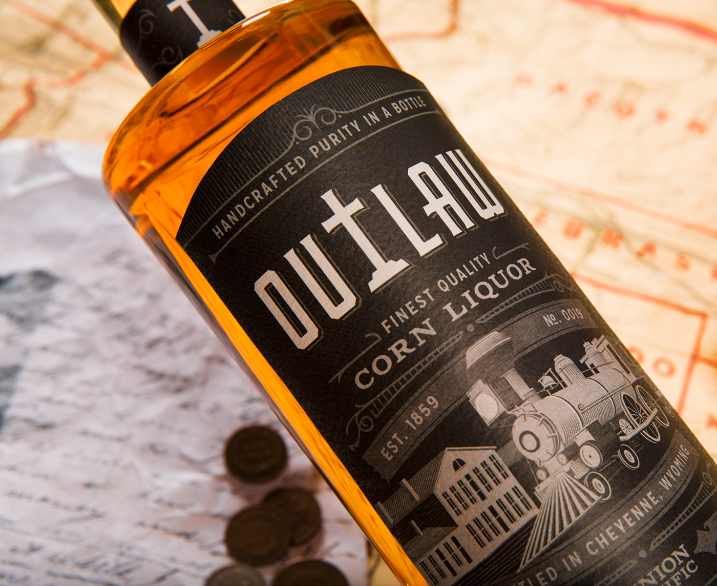 package design  Whiskey alcohol outlaw Hell on Wheels liquor type Logotype adaa_2015 adaa_school arizona_state_university adaa_country united_states adaa_packaging MakeItNYC