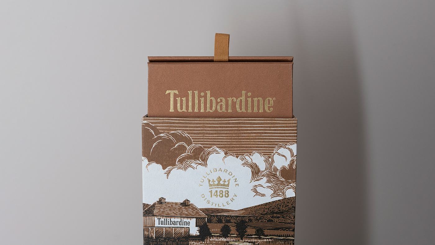 drinks design scotch Packaging luxury packaging giftbox tullibardine recycled materials scotland woodcut printmaking