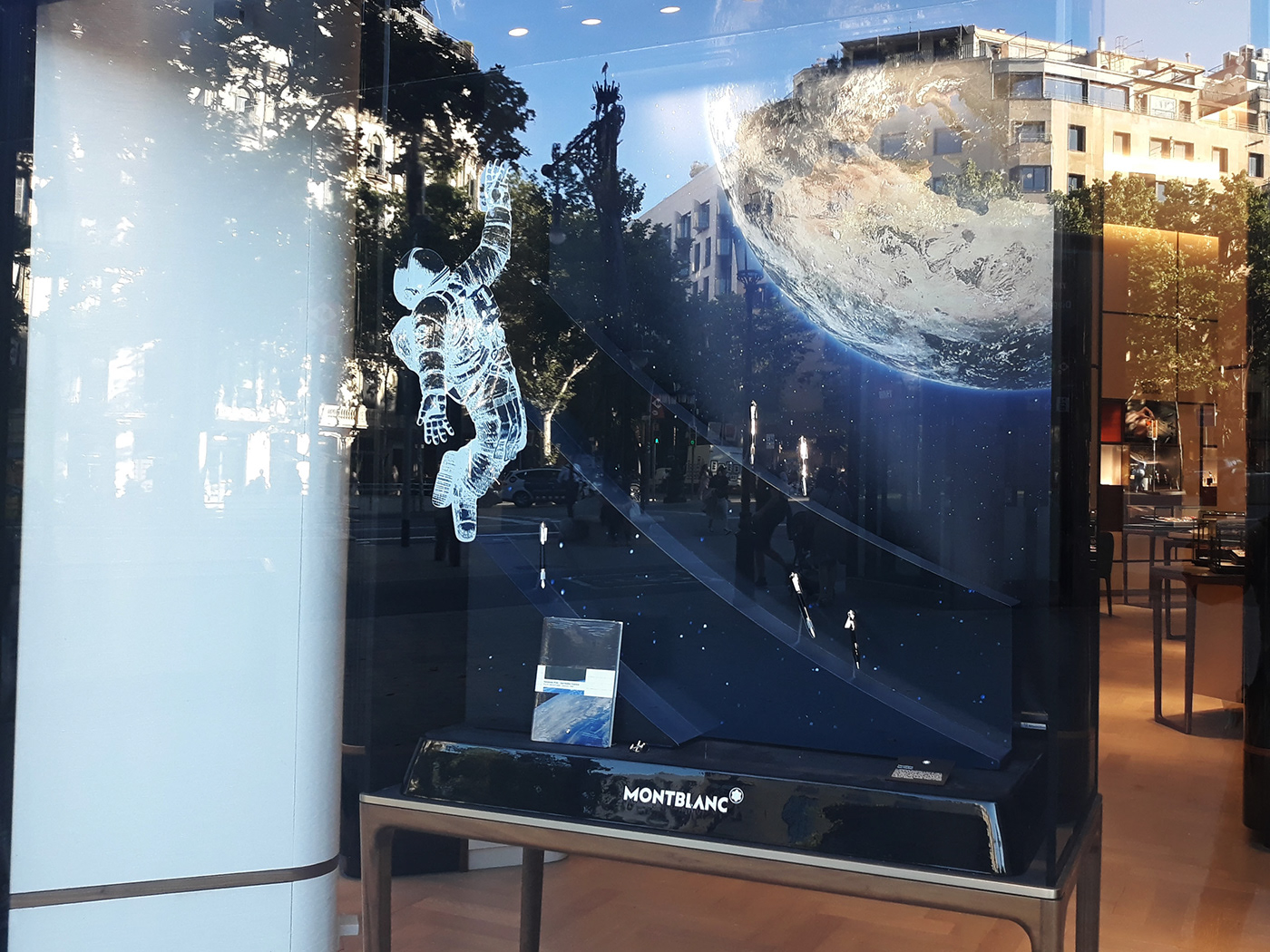 montblanc luxury flagship barcelona Window Display escaparate escaparatismo Retail