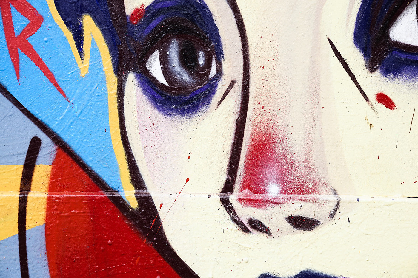 Graffiti Love death robots love death robots spray paint Netflix pedmons Street Art 