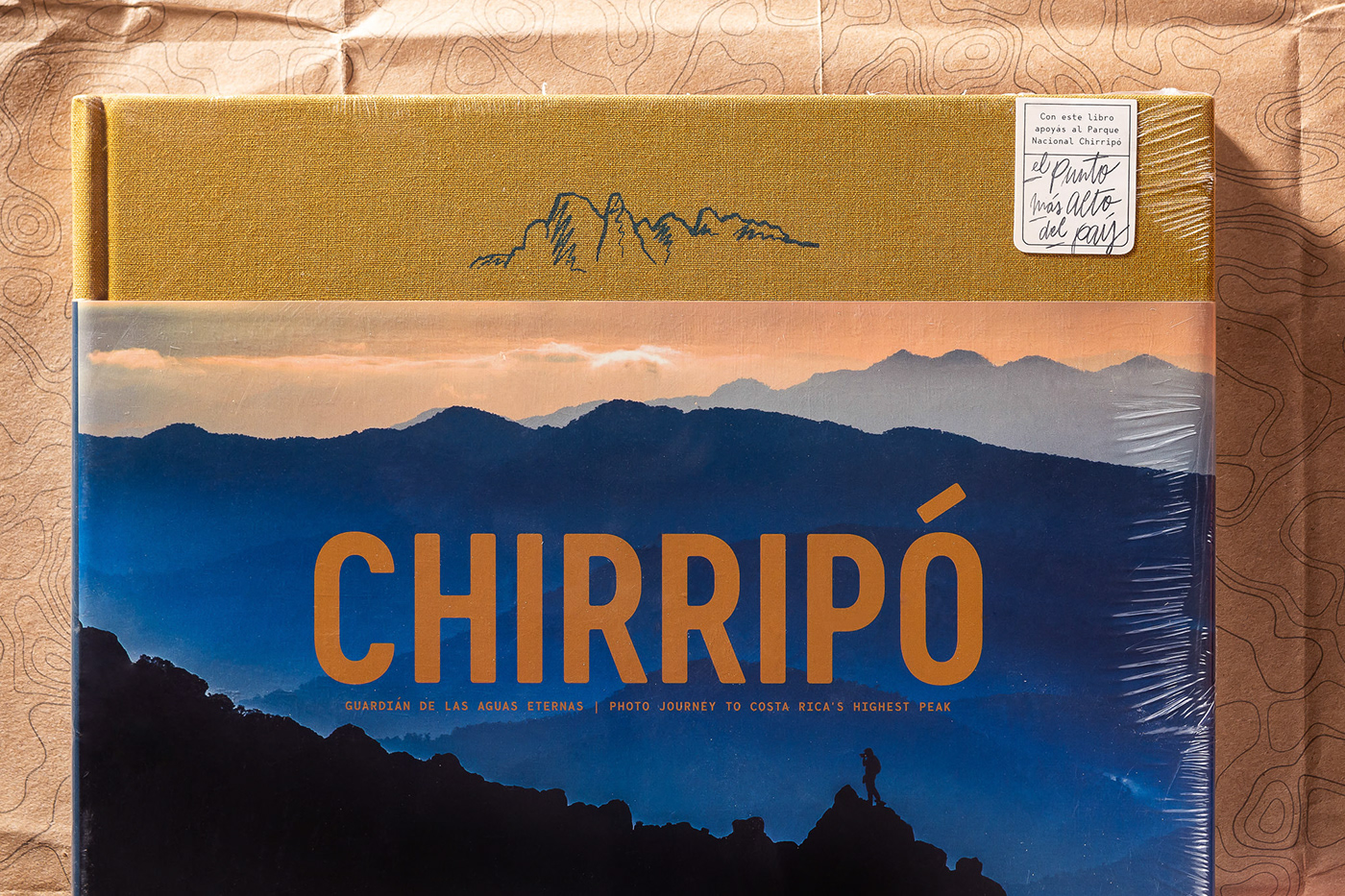 adventure book chirripo Costa Rica editorial lettering Pucci pupila sketches