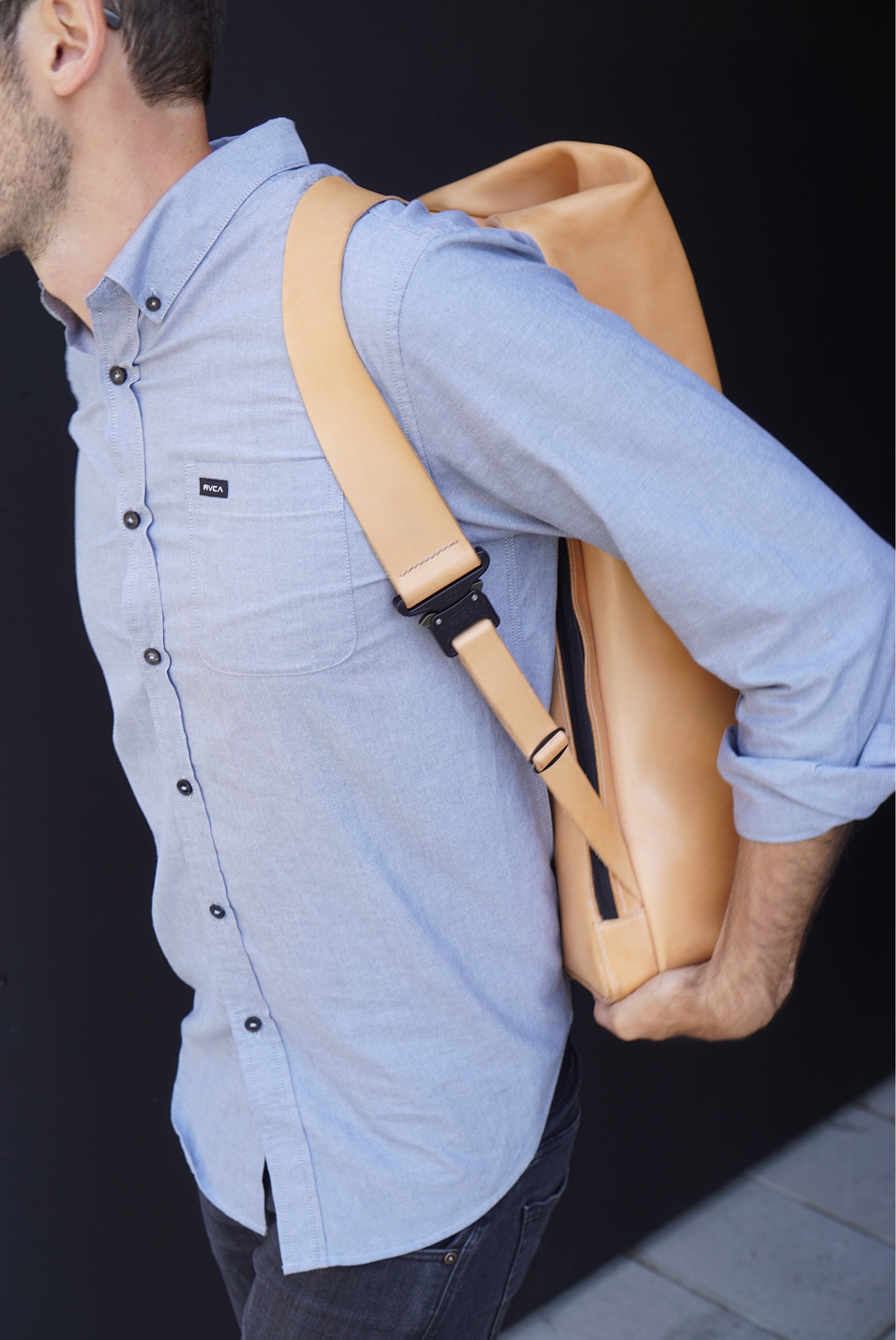 leather backpack minimal